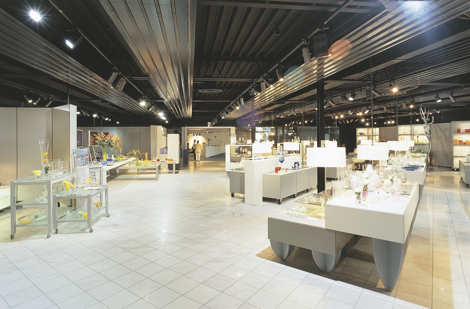 Reference ZBN Heating and cooling ceilings Front view