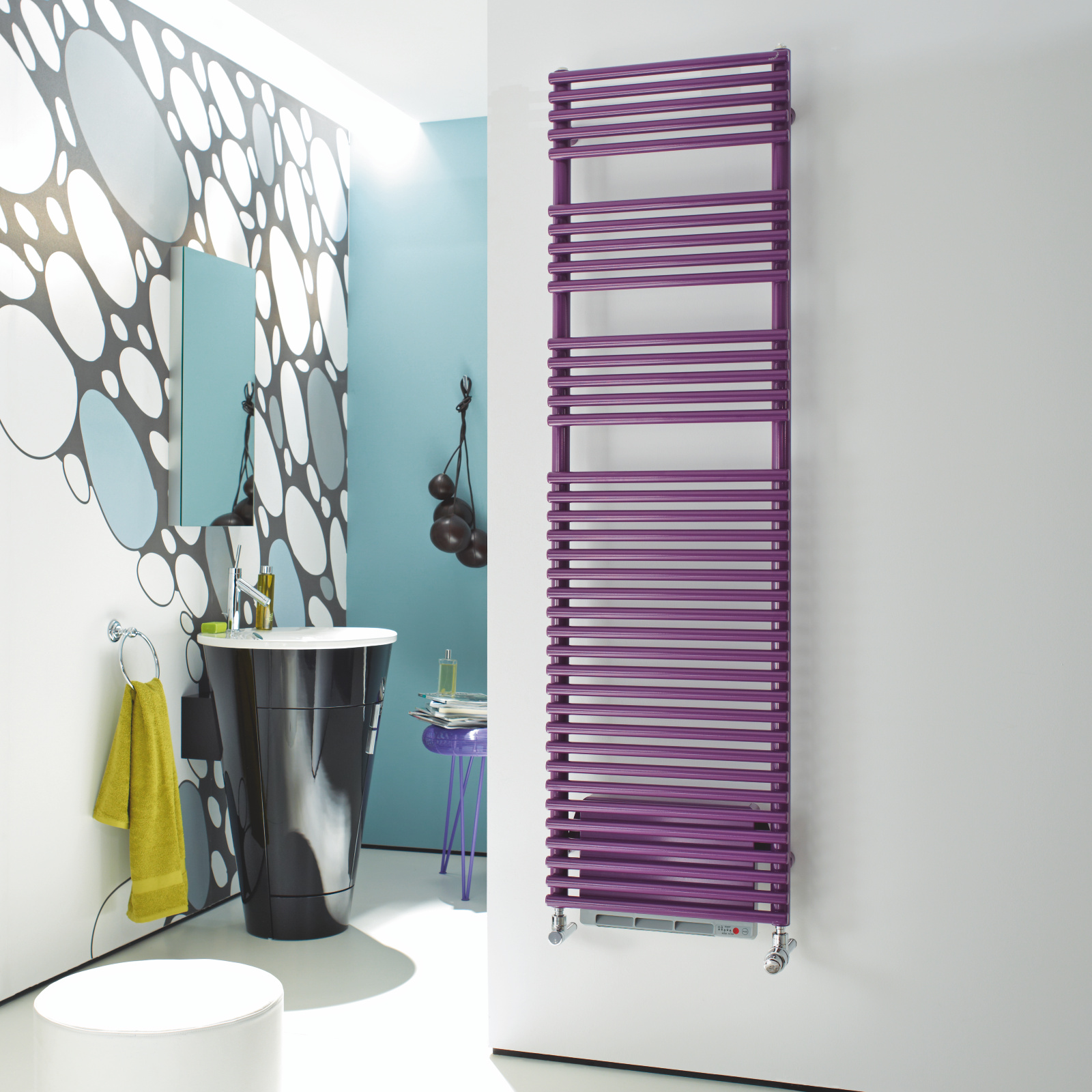 Rendering Zehnder Forma Spa Air Decorative radiator Front view