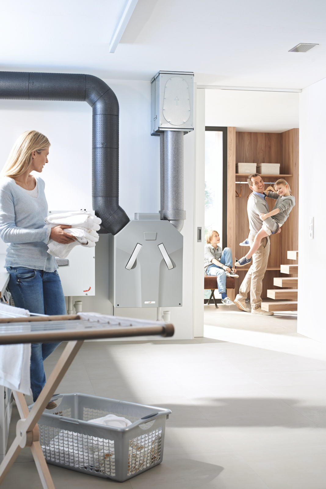 Rendering Zehnder ComfoAir 350 Comfortable indoor ventilation Front view