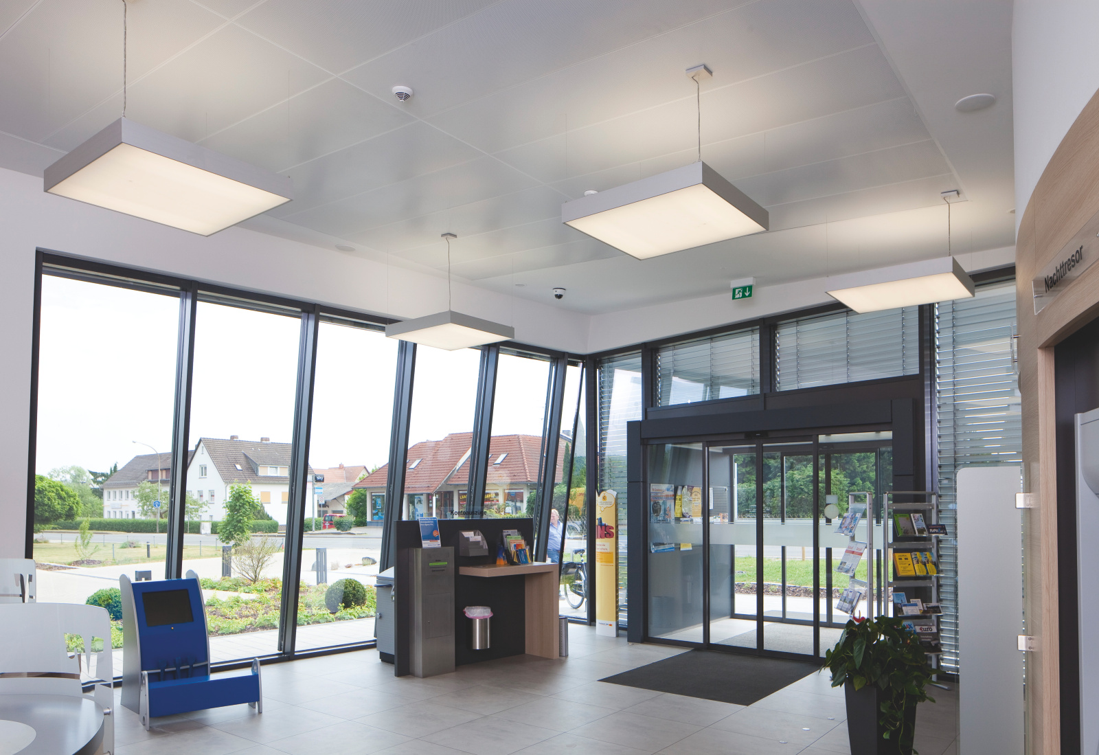Waldecker bank, Germany, main hall, reference , Sound absorption (perforated), Closed ceilings