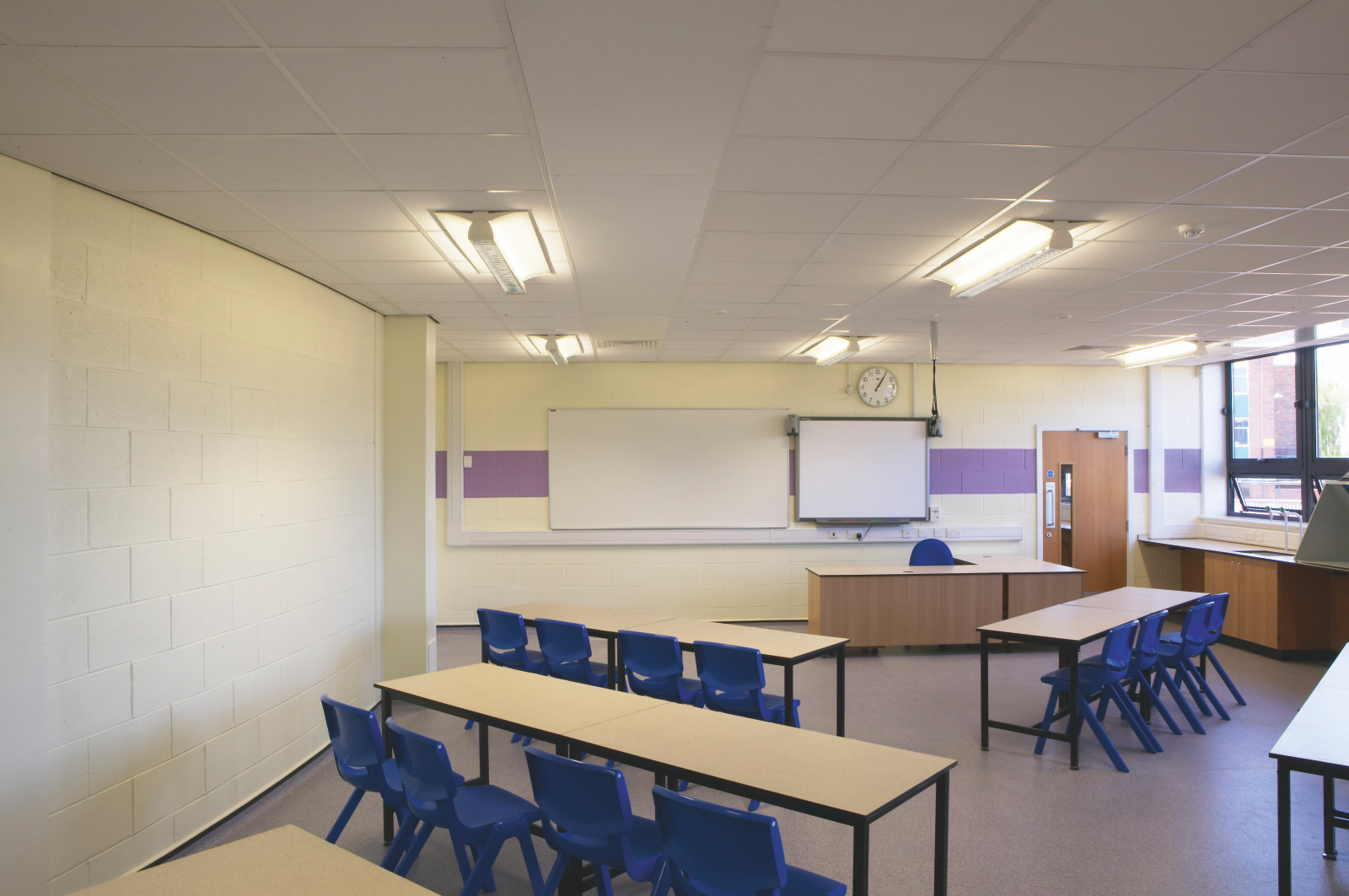 Da Vinci College, classroom, lighting element, light cut-outs, lamp cut-outs, reference , individual ceiling recess