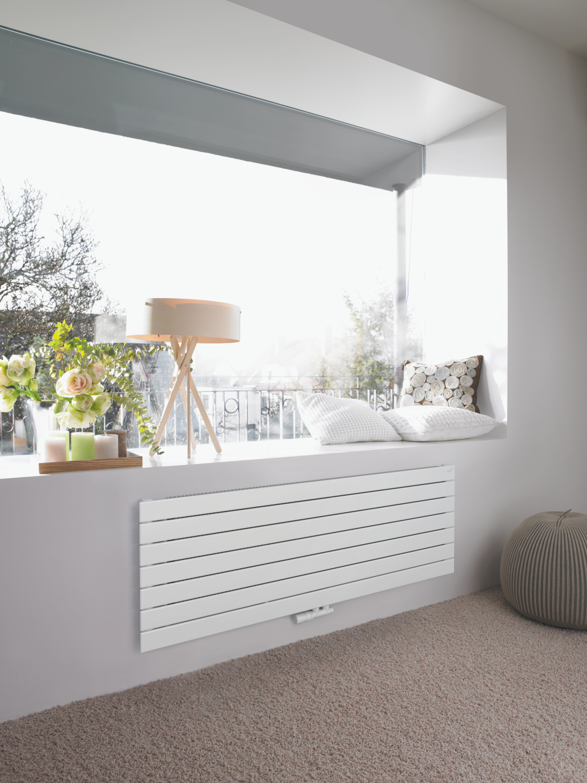 Zehnder_RAD_Roda-HY_4mm_ZGFR_livingroom_white Rendering Decorative radiator