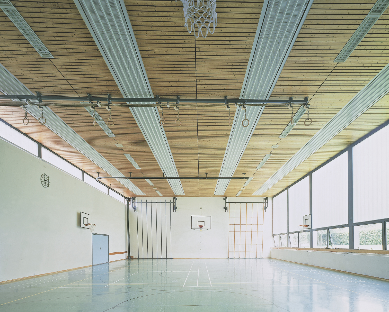 Three-axis sports hall, Munich, Germany, Reference, Cover, sound absorption (perforated)