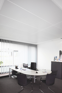 salle de réunion panneaux rayonnants Zehnder Carboline