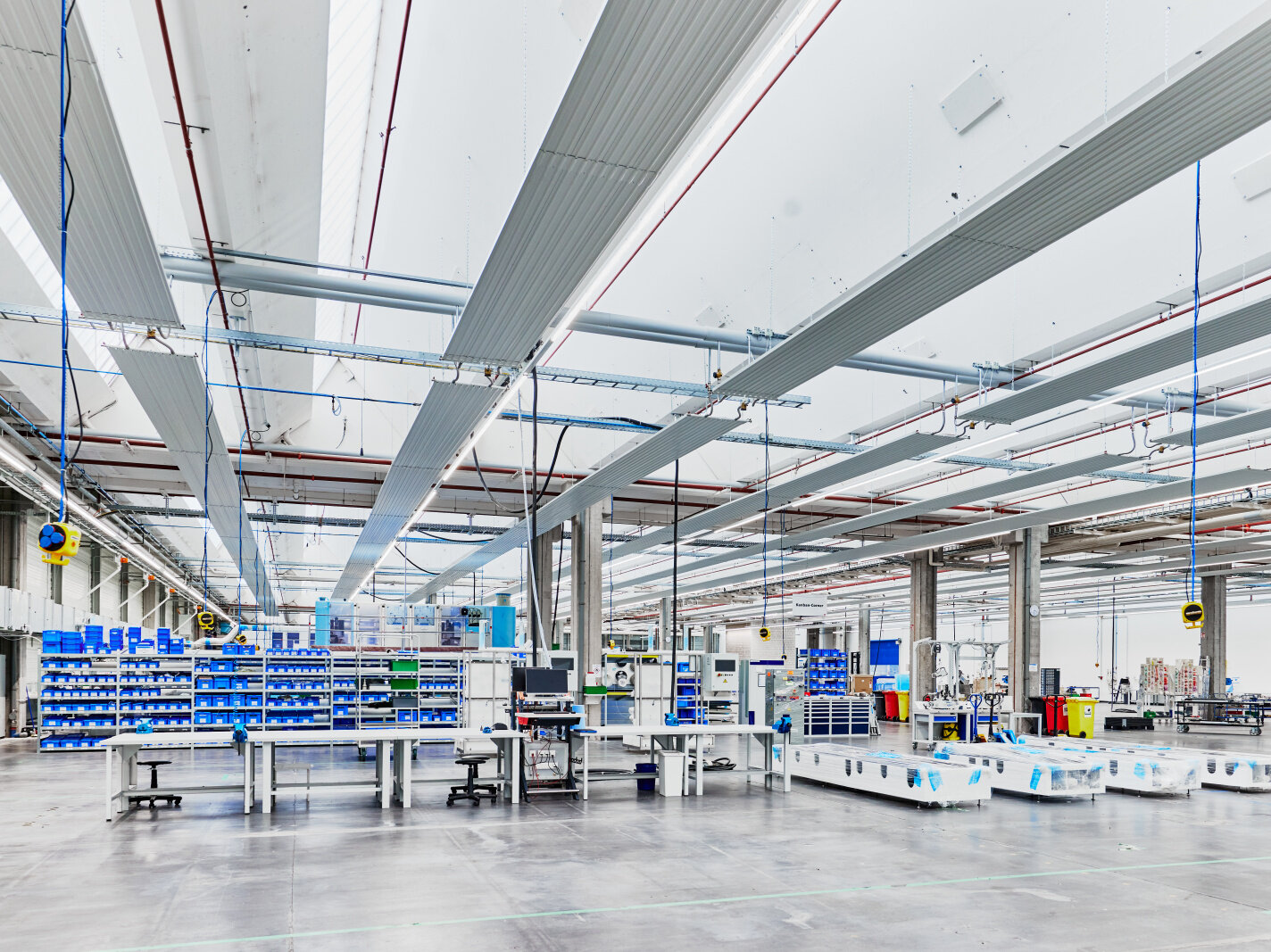 Zehnder ZFP, RHC, CP, Ceiling Panel, Zehnder, Reference, warehouse, production, hall, Rena, Mönchweiler