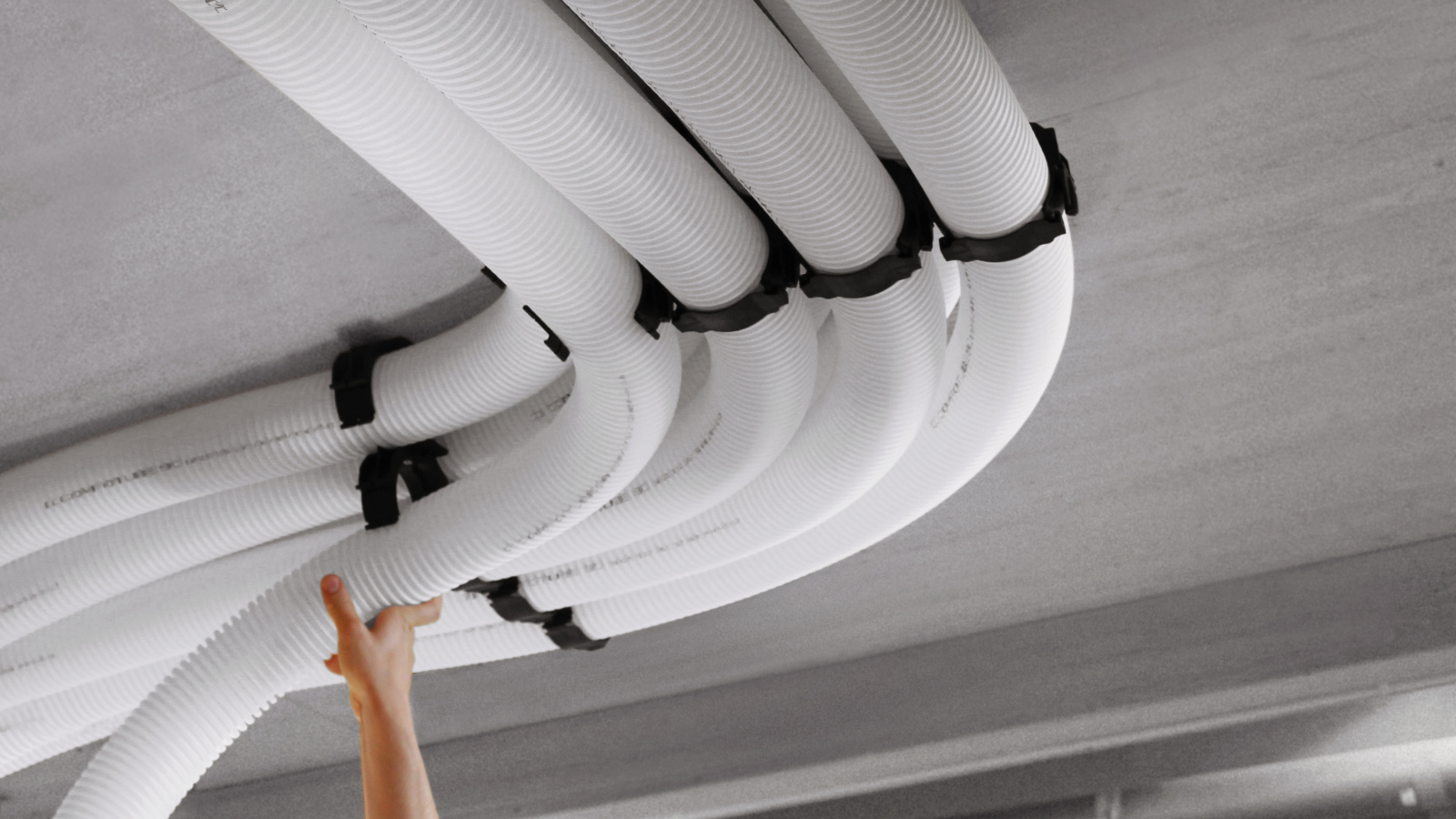 Zehnder_CSY_Accessory_ComfoFix_Link_tube_holder_Ceiling_installer_mounting_detail_second_clamp Rendering Zehnder ComfoTube Flow Comfortable indoor ventilation Bottom view